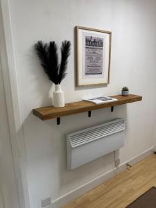 Newly decorated lovely three bedroom flat