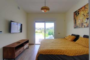 1166 Modern Luxury Villa with Panoramic Golf Views