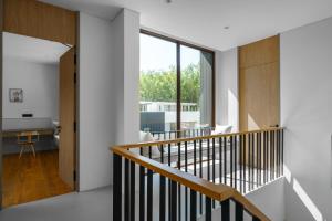 Modern 3 Bdr Villa With a Pool