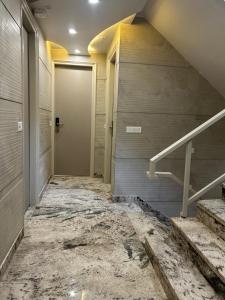 Hotel Shree Guru International 300 Meter From New Delhi Railway Station