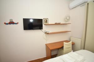 Cosmo Rooms - Seaside Elegance with Views of Monemvasia Castle