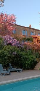 Maisons de vacances Gite Les Volets Bleus du Segur : photos des chambres