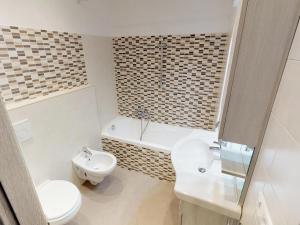 Menton: Charmant 3P avec Terrasse, Parking, Proche Plages et Centre - FR-1-196-230