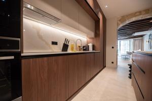 Luxury and élégance Place des Vosges