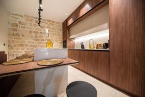 Luxury and élégance Place des Vosges