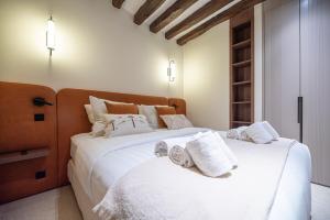 Luxury and élégance Place des Vosges