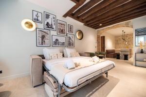 Luxury and élégance Place des Vosges