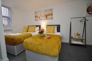 Gosford Park Studio 2 - Coventry