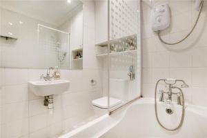 Apartment in West London