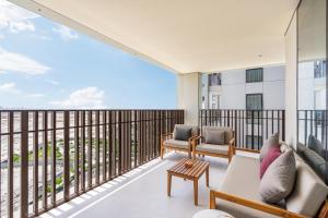 Premium Home in Creek Beach with Lagoon Access