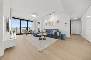 x34th floor - Touch the clouds in the tallest building in Bratislava EUROVEA