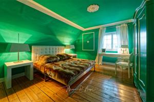 Villa Philipp Plein - Designervilla mit Pool