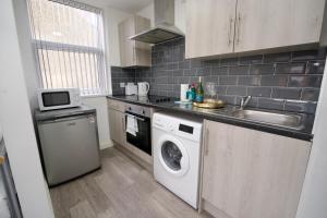 Gosford Park Studio 7 - Coventry