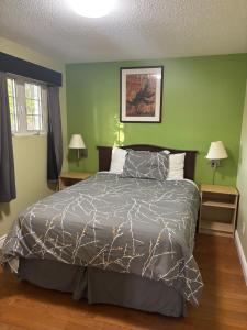 Lakeshore Suites