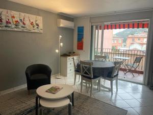 Appartements Charming 2-room appt, 2 steps from sea and shops : photos des chambres