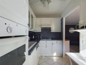 Appartements Charming 2-room appt, 2 steps from sea and shops : photos des chambres