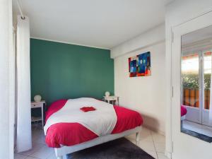 Appartements Charming 2-room appt, 2 steps from sea and shops : photos des chambres