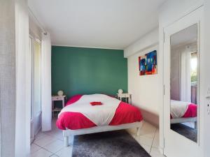 Appartements Charming 2-room appt, 2 steps from sea and shops : photos des chambres