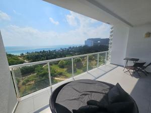 Habitación Privada en la Playa de Cancun y junto al Ferry que va a Isla Mujeres