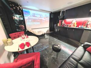 DRoom-Sauna Balneo Cinema