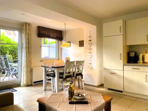 Blanker Hans, Badestraße