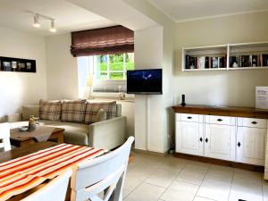 Blanker Hans, Badestraße