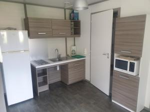 CAMPING MUNICIPAL LA SAPINETTE