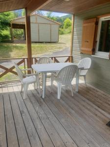 Campings CAMPING MUNICIPAL LA SAPINETTE : photos des chambres