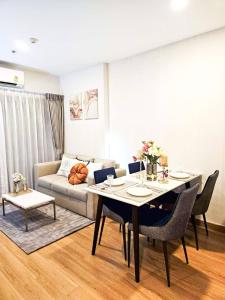 The Astra Sky River Luxury Condo,the largest pool