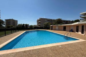 JUAN LES PINS 4 people Pool Garage