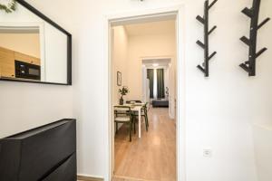 Cosy Corner - Csengery Street