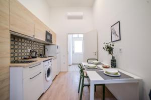 Cosy Corner - Csengery Street