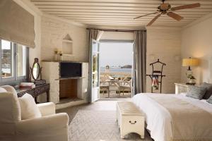Porto Kea Suites by Sandglass