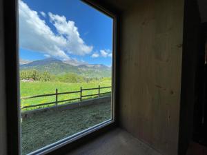 Appartement rénové, 6 pers, 2 ch + coin montagne, centre Crest-Voland, parking, skiroom, WIFI - FR-1-733-16