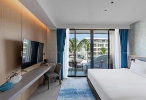 Sunshine Beach Residence Resort