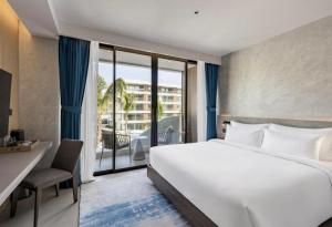 Sunshine Beach Residence Resort