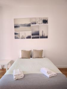 Apartment with Three Bedroom in Historic Largo do Carmo