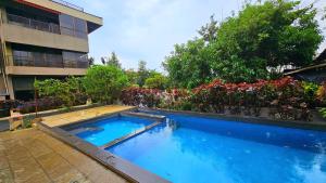 Elephant House Luxury Villa with Curve Pool-Colossal Garden-Panoramic View