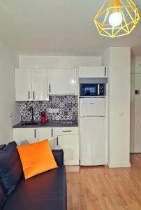 APARTAMENTO J&V Las NACIONES-BENALMADENA