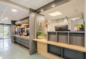 Hotels B&B HOTEL Lens Noyelles-Godault : photos des chambres
