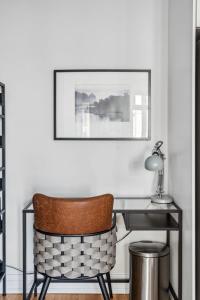 Stunning 2BR Toronto Retreat, Patio & Parking