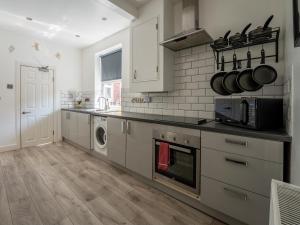 Tettenhall Lodge Gardens