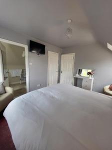 Ashbury House - Room Only