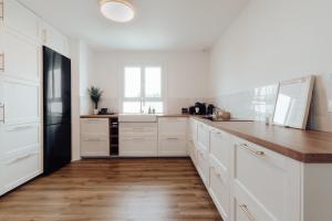 Maisons de vacances Grande maison & annexe, a deux pas de la Rochelle : photos des chambres