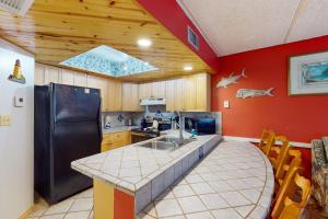 Surfside I Condominiums #102