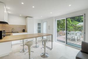 Renovated 1-bedroom apartment with sea view and large balcony Aiguebelle