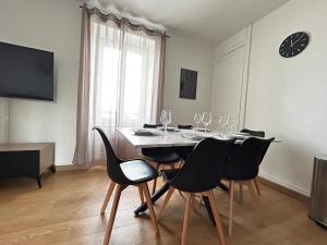 Appartements Le Quartier des Saveurs, proche des Halles Carnot : photos des chambres