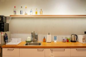 Rare Bangkok Townhouse Perfect for Groups, 8 mins to Train