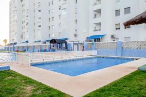 Lightbooking Atico Carlos vistas al mar