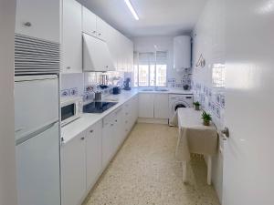 Lightbooking Atico Carlos vistas al mar